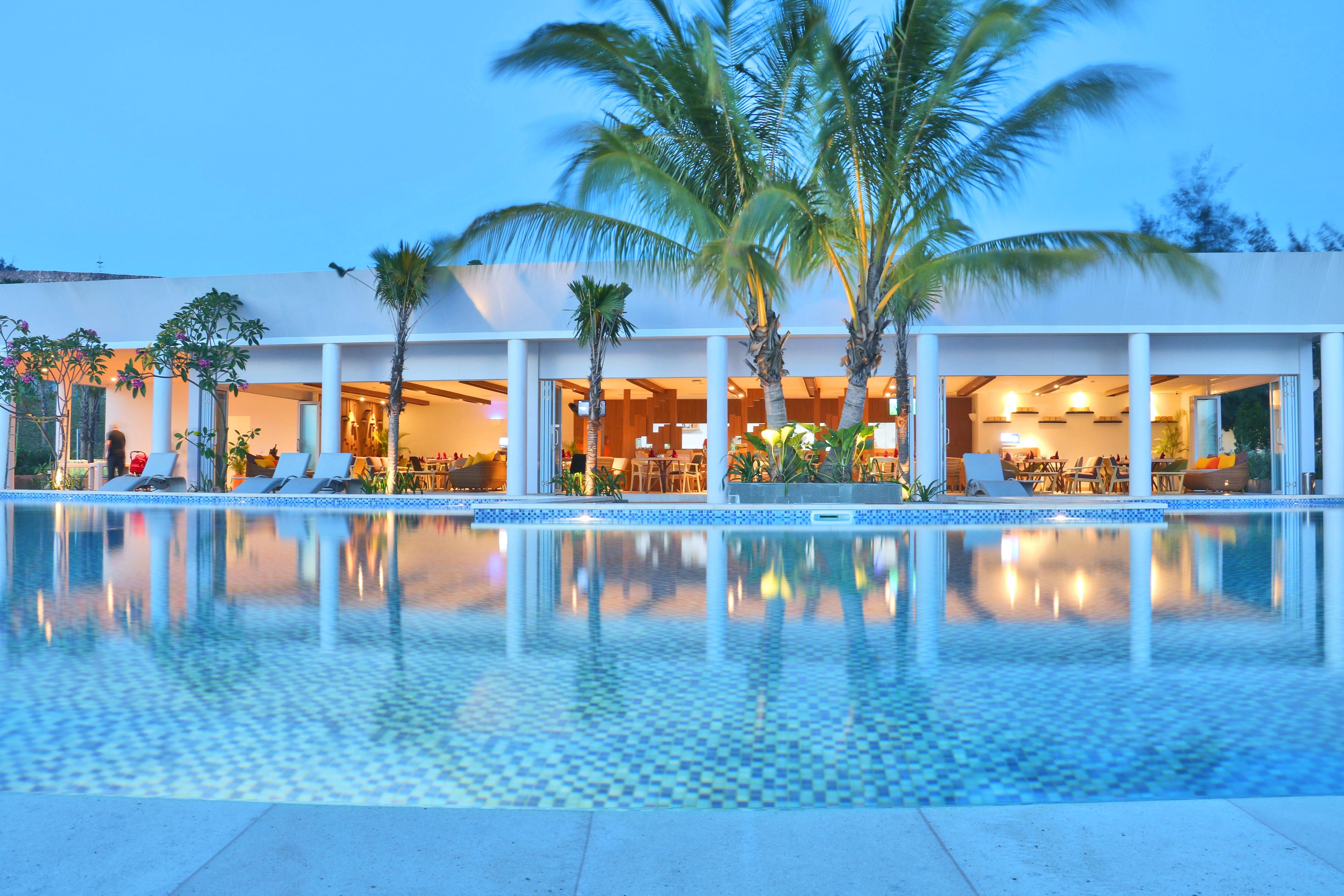 Harris Resort Barelang Batam Sagulung Exterior foto