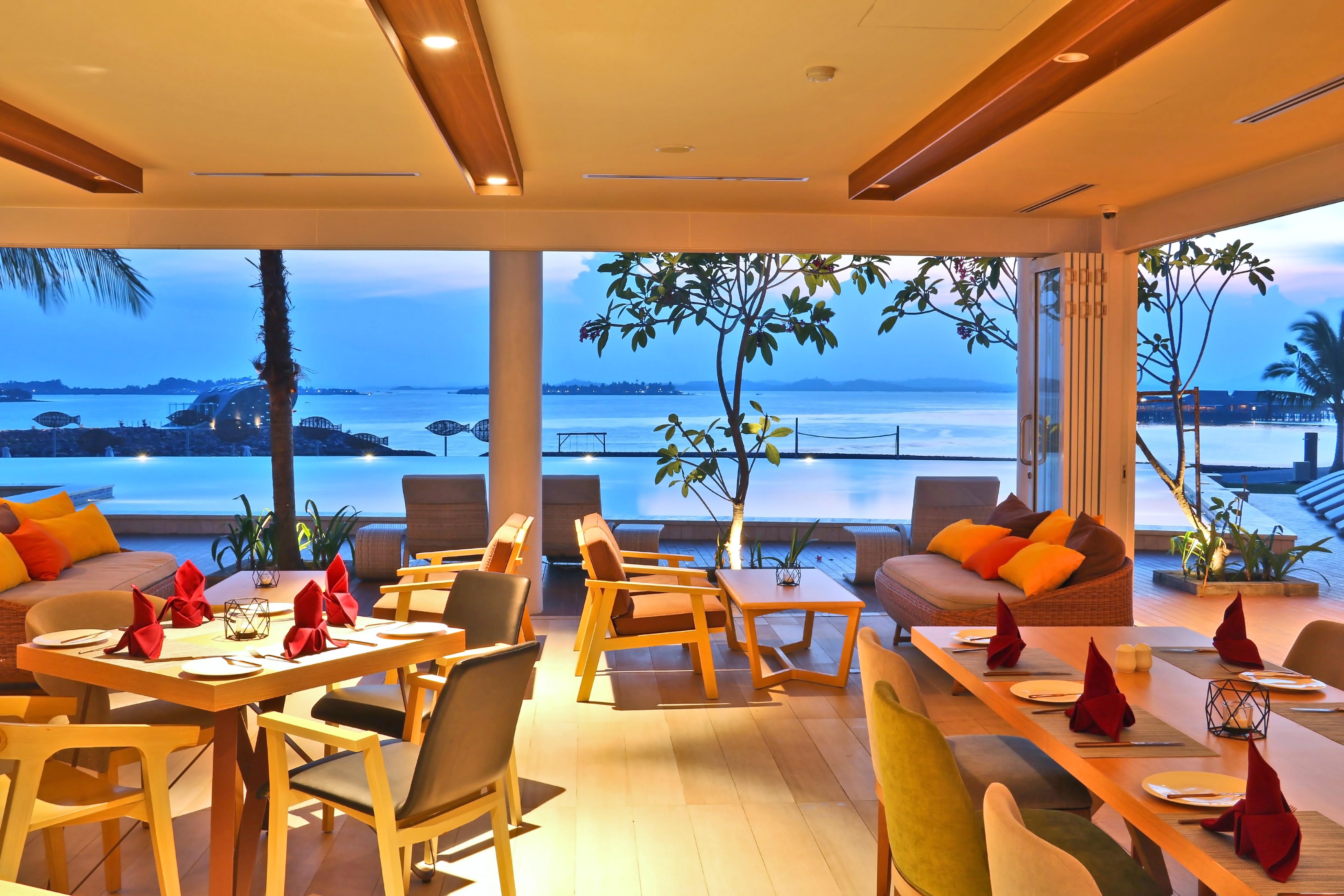 Harris Resort Barelang Batam Sagulung Exterior foto