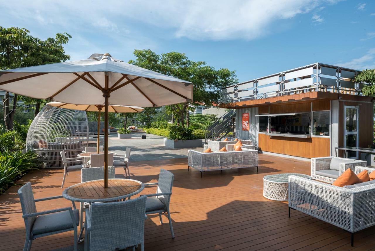 Harris Resort Barelang Batam Sagulung Exterior foto